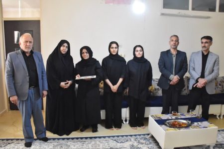 ایران اسلامی به برکت خون شهدا در برابر دشمنان پیروز میدان است