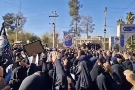 غم بی پایان پلدختری ها در سوگ شهادت رهبر انقلاب