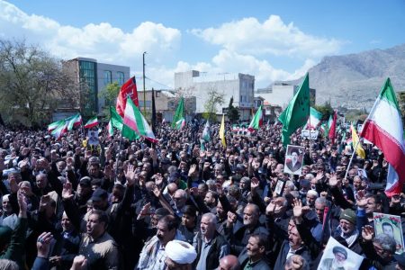 شور حماسی خرم آبادی ها در اربعین امام شهید