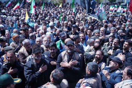 آیین گل‌مالی در اربعین رهبر شهید امت در خرم‌آباد