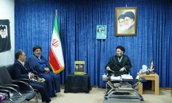 انتقاد نماینده ولی فقیه در لرستان از افزایش غیر منطقی قیمت کالا‌ها