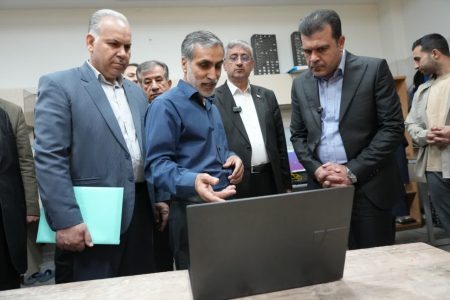بازدید معاون رئیس‌جمهور از شرکت‌های دانش‌بنیان لرستان