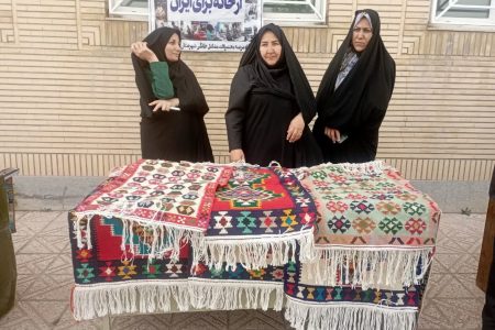 برگزاری نمایشگاه یک‌روزه صنایع‌دستی هنرمندان دلفان