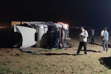 حادثه تلخ واژگونی تریلی در محور بروجرد به ملایر