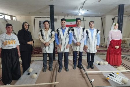 لزوم حمایت مالی از کارگاه‌های «چوقا بافی» الیگودرز