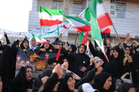 قرار جانفدایان لرستانی در ایستگاه ۹۷ سنگر خیابان