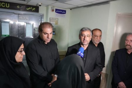 عیادت استاندار لرستان از مداح اهل‌بیت «علیرضا قهرمانی»