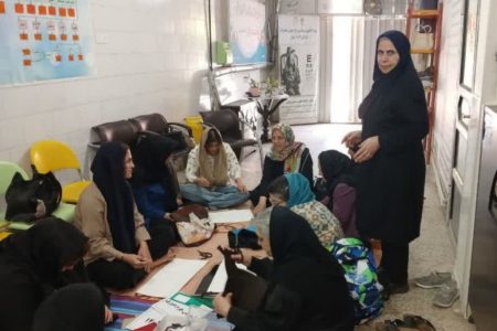 آموزش چرم‌دوزی برای توانمندسازی زنان سرپرست خانوار در لرستان