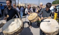 آیین سنتی «چَمَری» دلفان در سوگ رهبر شهید