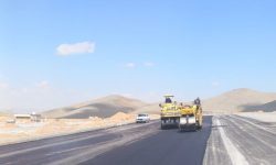 اجرای روکش آسفالت چهار محور روستایی بروجرد