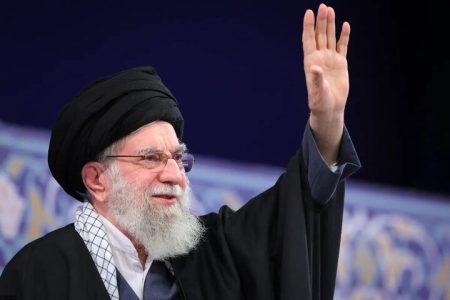 توسعه علمیِ مسئله‌محور،کلید اقتدار و پیشرفت کشور از نگاه رهبر شهید