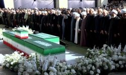 اقامه نماز بر پیکر مطهر مجاهد شهید امام خامنه‌ای