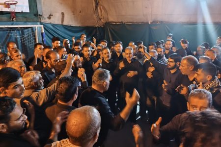 ببینید|عزاداری باشکوه لرستانی‌ها در آیین وداع با امام شهید در تهران