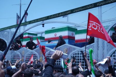 لرستان پیشتاز ورود کاروان‌های وداع با رهبر شهید به مصلای تهران