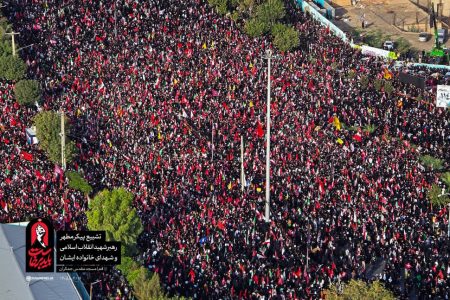 ببینید|حضور بی‌نظیر مردم قدرشناس ایران در مسجد جمکران