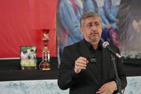 تشییع باشکوه رهبر شهید،تیر سهمگینی بر پیکر استکبار بود