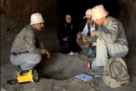 رونمایی از مستند فاخر «هنر و صنعت غارنشینان لرستان»