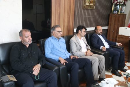 تعامل شهرداری خرمآباد و ادارهکل امور مالیاتی، زمینهساز توسعه و آبادانی شهر می شود