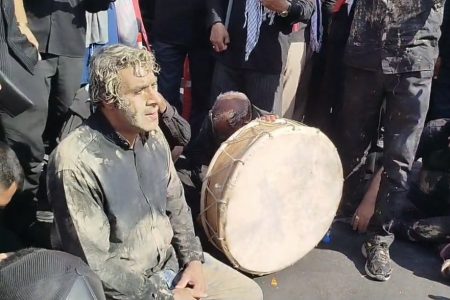 مویه لری در میدان انقلاب؛بدرقه‌ای ماندگار برای رهبر شهید