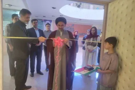 افتتاح نمایشگاه هنری «پتینه آرتیز» در ازنا