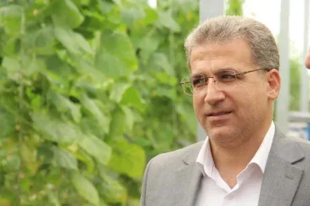 توسعه گلخانه‌ها سند توسعه لرستان است