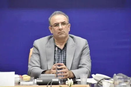 معاون بهداشت و درمان بنیاد شهید لرستان پزشک نمونه سال ۱۴۰۵ شد