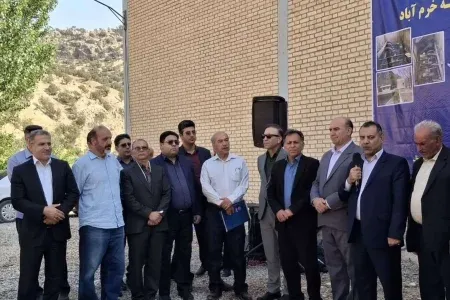 آب لرستان باید از پشت سدها به سفره درآمد مردم برسد