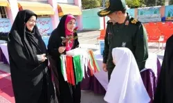۴۴ فرزند شهید لرستانی تا مدرسه بدرقه شدند
