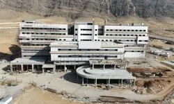 پیشرفت ۷۶ درصدی بیمارستان نیایش خرم‌آباد