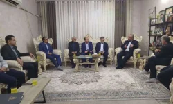 دیدار رئیس سازمان زندان‌ها با خانواده شهید «محمد میر» در خرم‌آباد