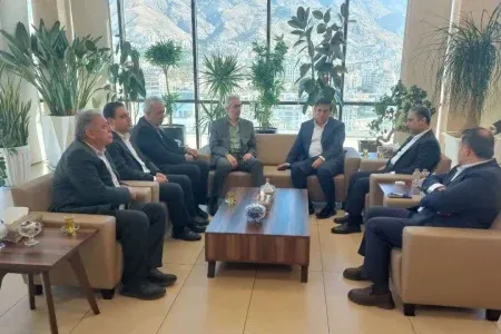 تأمین مالی طرحهای پیشران صنعتی لرستان در دستور کار بانک صنعت و معدن