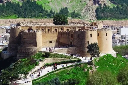 آغاز ساماندهی عرصه «فلک‌الافلاک» برای رفع موانع ثبت جهانی